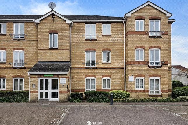 Dominion Close, Greater London TW3 2 bed apartment for sale