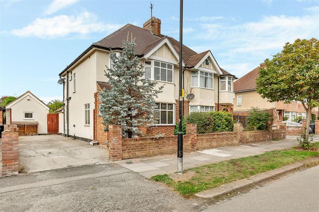 Phillpotts Avenue, Bedford 3 bed house for sale