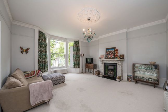 Woodlands Road, Isleworth TW7 4 bed semi