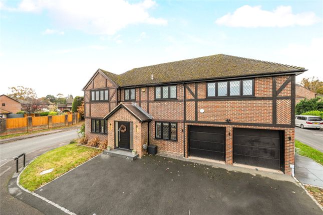 Sorrel Drive, Surrey GU18 6 bed detached house for sale