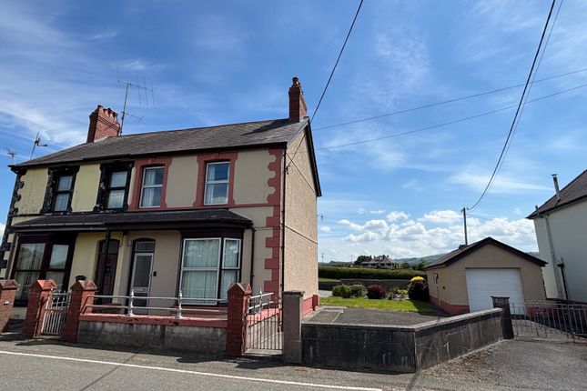 llangadog, Llangadog, Carmarthenshire. 3 bed semi