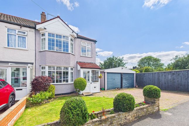 Laurel Avenue, Potters Bar EN6 3 bed end of terrace house for sale