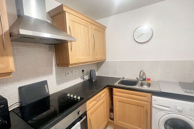 Plumpton Mews, Widnes, WA8 0WJ 2 bed flat for sale