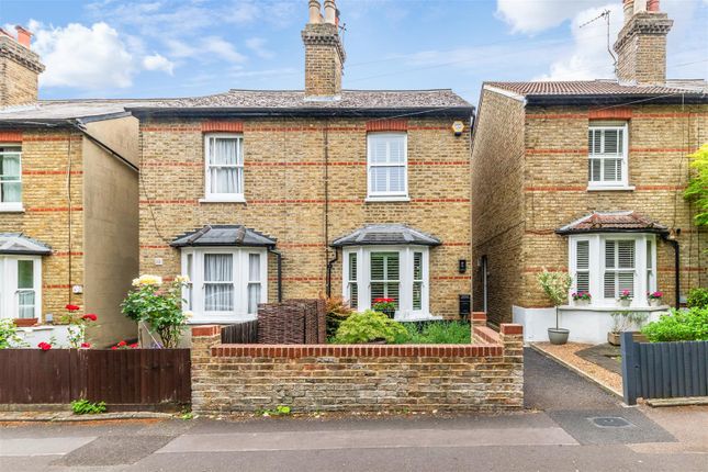 2 bedroom semi-detached house for sale