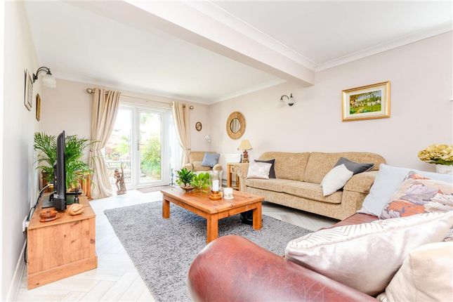 Wrotham Road, Meopham, Gravesend, Kent 3 bed detached bungalow for sale