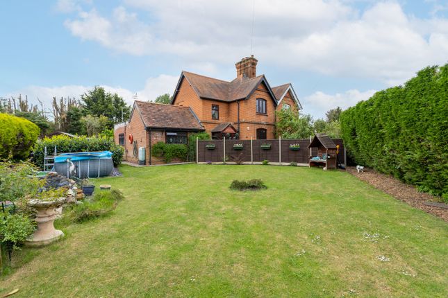 4 bedroom semi-detached house for sale
