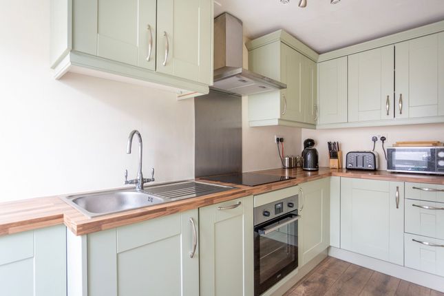 2 bedroom cottage for sale