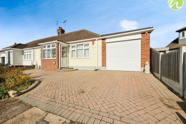 Vincent Close, Corringham, SS17 2 bed semi