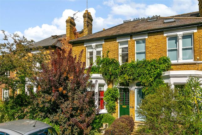 Semi-detached house for sale