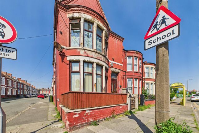 3 bedroom end of terrace house for sale