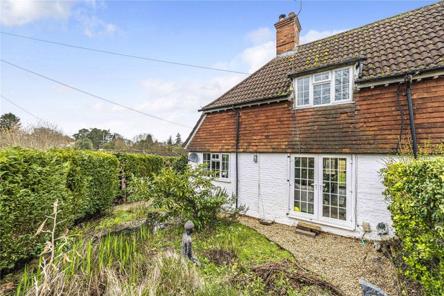 Tilmore Gardens, Petersfield... 3 bed semi