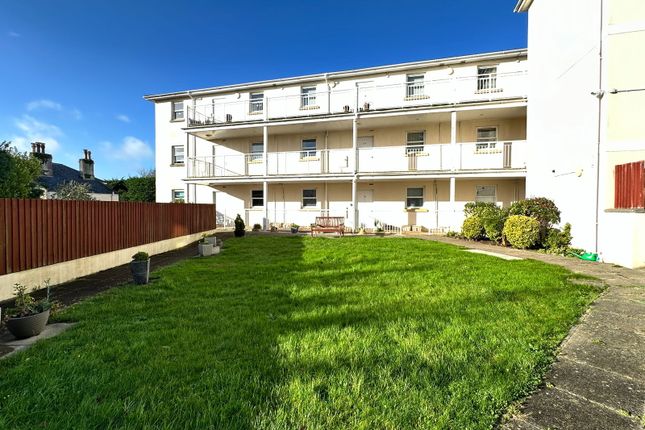 York Road, Torquay, TQ1 3RZ 2 bed flat for sale