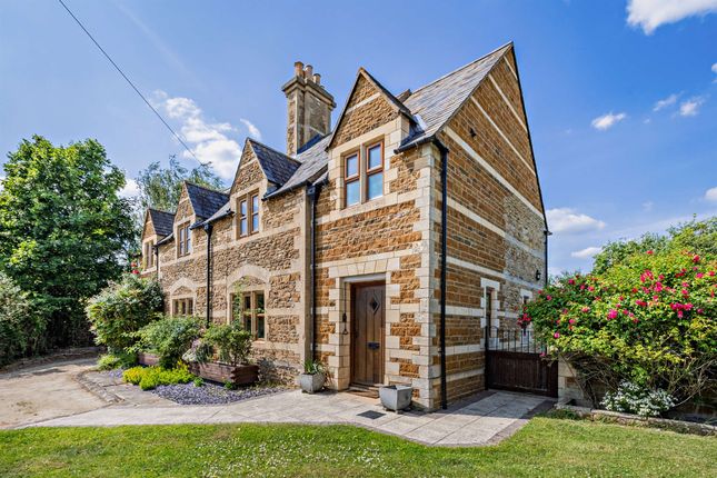 5 bedroom cottage for sale
