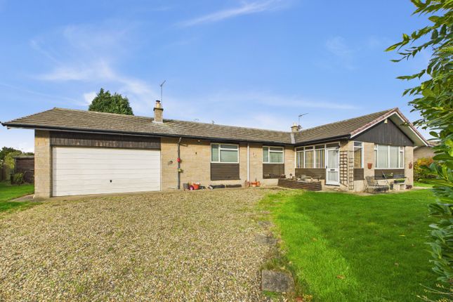 Bermuda Avenue, Skirlaugh, HullHU11 5HG 4 bed detached bungalow for sale