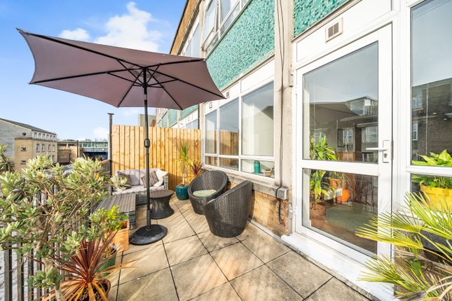 Deptford High Street,  Deptford, SE8 1 bed apartment for sale
