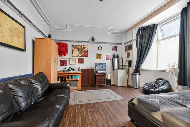 18 bedroom sheltered housing for sale