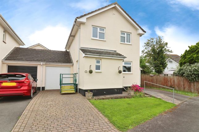 Park Close, Fremington, Barnstaple 3 bed link detached house for sale