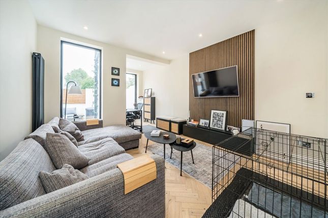Thurso Street, London SW17 2 bed house for sale