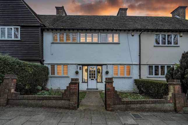 4 bedroom terraced house for sale