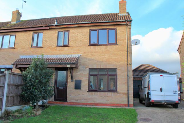 Yarborough Crescent, Broughton, DN20 3 bed semi