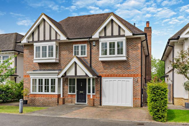 6 bedroom detached house for sale