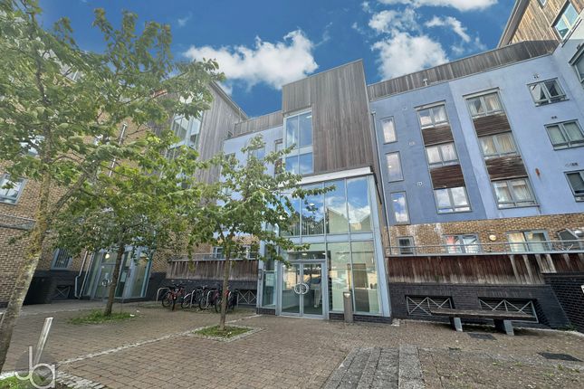 Quayside Drive, Colchester 2 bed apartment for sale