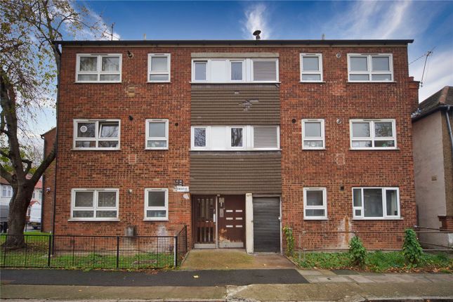 Landseer Avenue, London, E12 2 bed apartment for sale