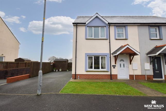 2 bedroom semi-detached house for sale