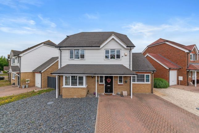 Eveas Drive, Sittingbourne ME10 4 bed detached house for sale