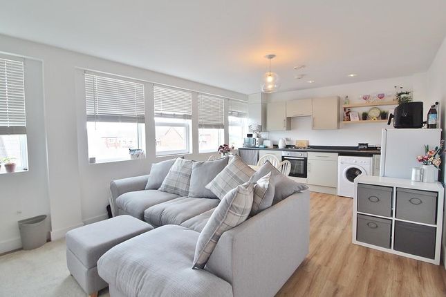 Hulbert Road, Waterlooville 2 bed apartment for sale