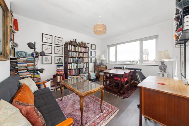 Forest Hill Road, East Dulwich... 2 bed flat for sale