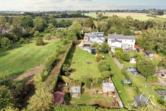 4 bedroom semi-detached house for sale