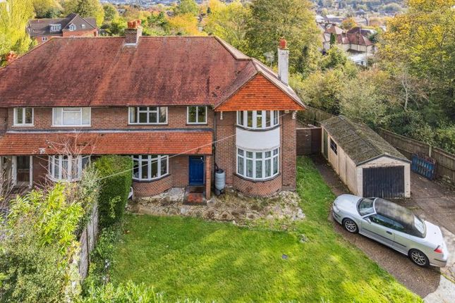 Plomer Hill, High Wycombe HP13 3 bed semi