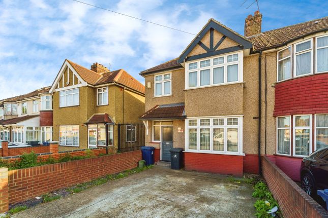 Burns Avenue, Southall UB1 3 bed end of terrace house for sale