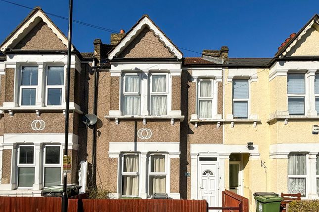 Benin Street, Hither Green, London, SE13 3 bed terraced house for sale