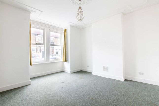 Minet Avenue, Harlesden, London, NW10 4 bed terraced house for sale