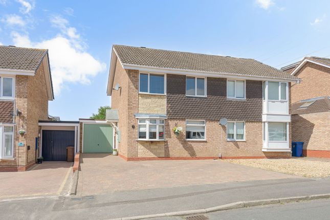 Sandringham Close, Burntwood WS7 3 bed semi