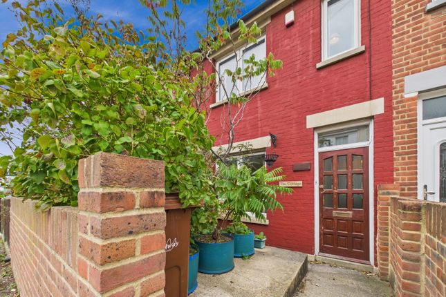 Pagitt Street, Chatham ME4 2 bed terraced house for sale