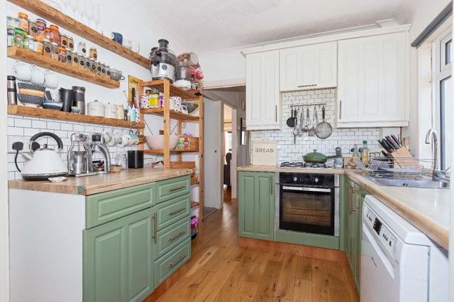 Lancing Park, Lancing 3 bed detached bungalow for sale