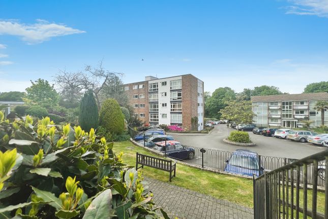 2 bed flat