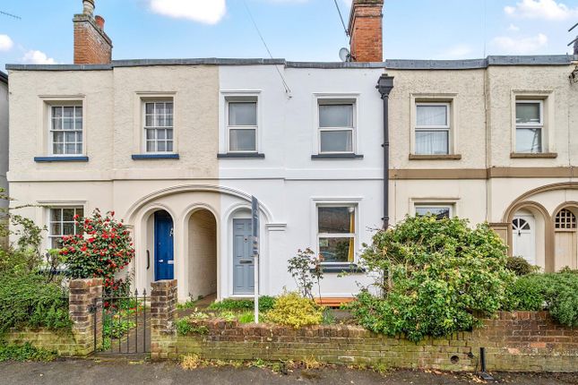 Kings Road, Guildford 3 bed terraced house for sale