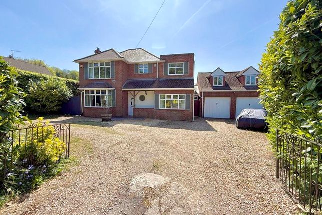 Totternhoe Road, Dunstable 4 bed detached house for sale