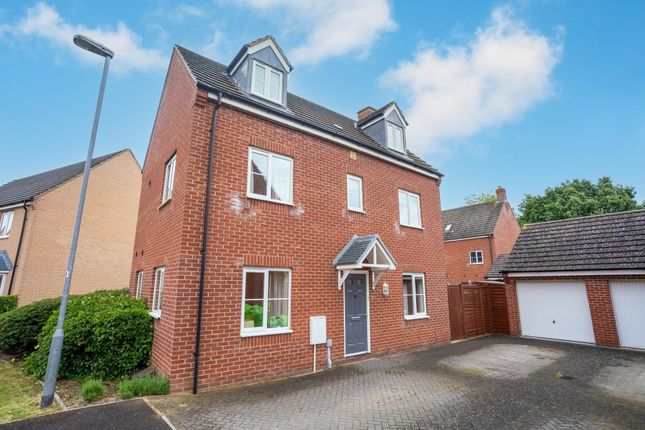 Kides Crescent, Longstanton, CB24 4 bed detached house for sale