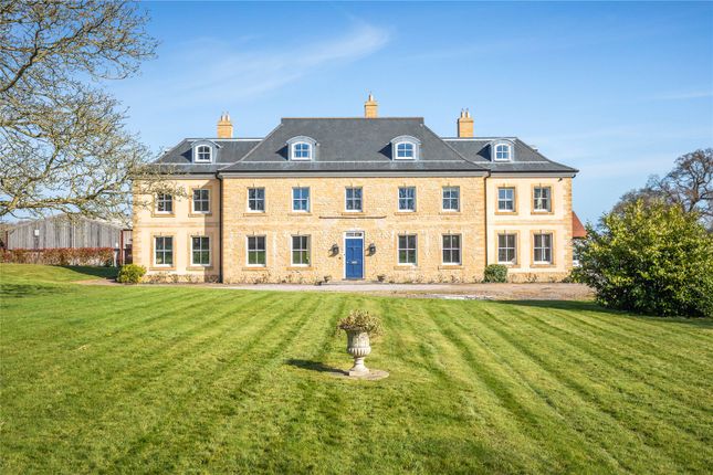 9 bed detached house