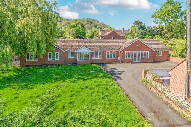 4 bedroom detached bungalow for sale