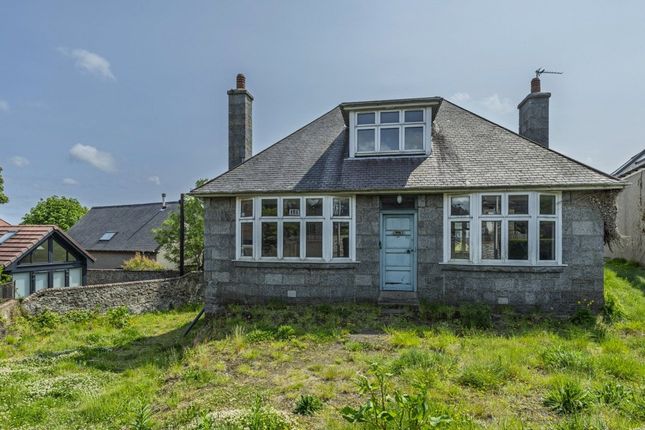 1 Oakhill Crescent, Aberdeen, AB15 3 bed detached house for sale