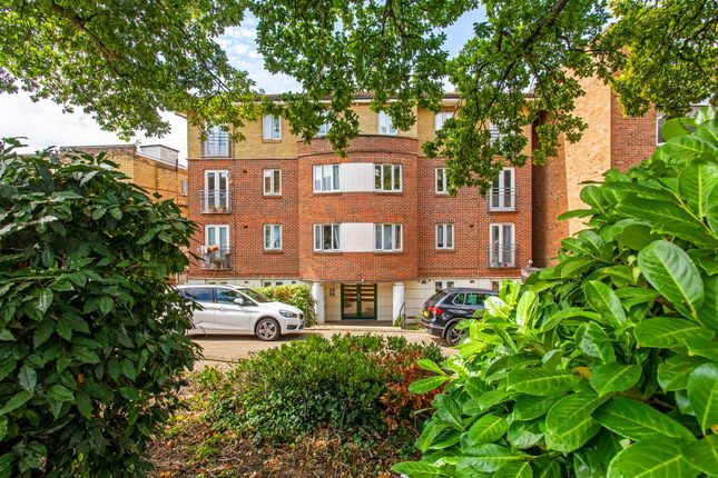 357 Grange Road, London SE19 2 bed flat for sale