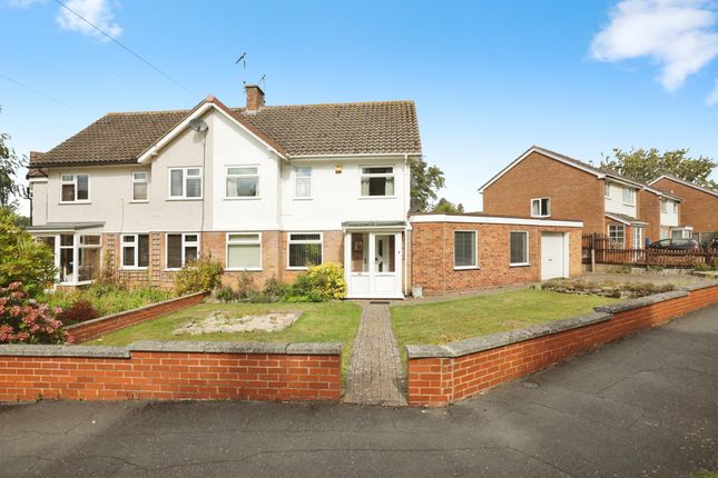 3 bedroom semi-detached house for sale