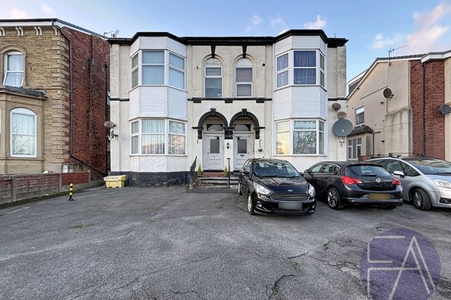 16 Derby Road, Merseyside PR9 1 bed apartment for sale