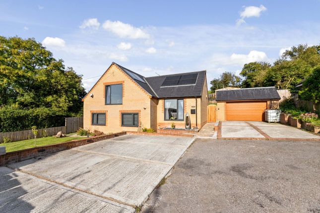 Canterbury Road, Folkestone, CT18 3 bed detached bungalow for sale